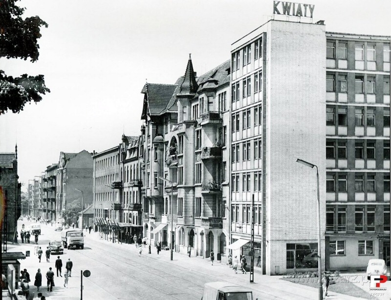 Nr 4: ulica Grunwaldzka w 1914 r. - fot. Biblioteka UAM Nr 5: ulica Grunwaldzka w 1914 r. - fot. Muzeum Historii Miasta Poznania Nr 6-8: Collegium Chemicum