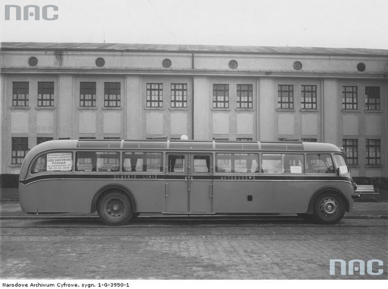 1938 Autobus Śląskich Linii Autobusowych w Katowicach. Podwozie firmy Leyland, karoseria wykonana w Wytwórni